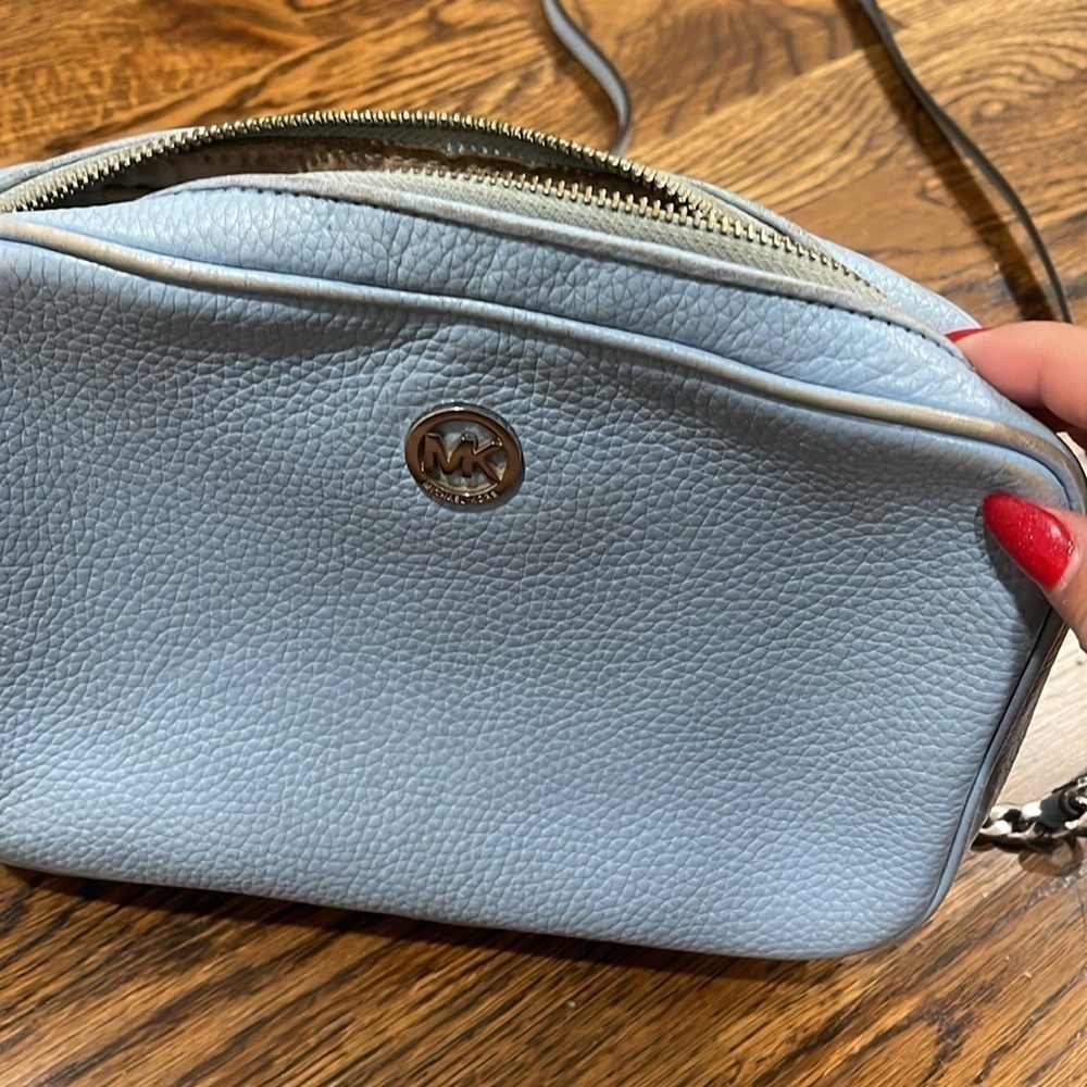 Blue Michael kors cross body bag - Picture 2 of 5